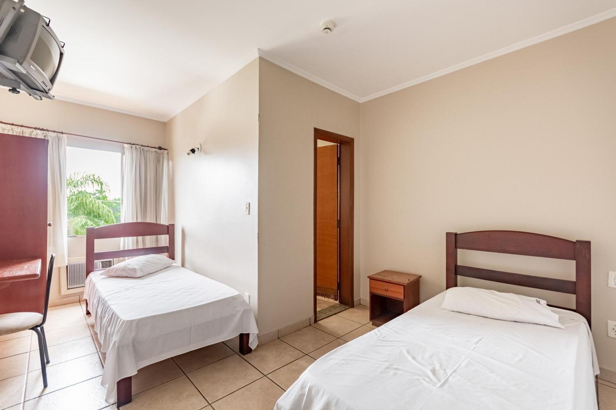 Oyo Hotel Vila Rica, Ribeirao Preto Bagian luar foto